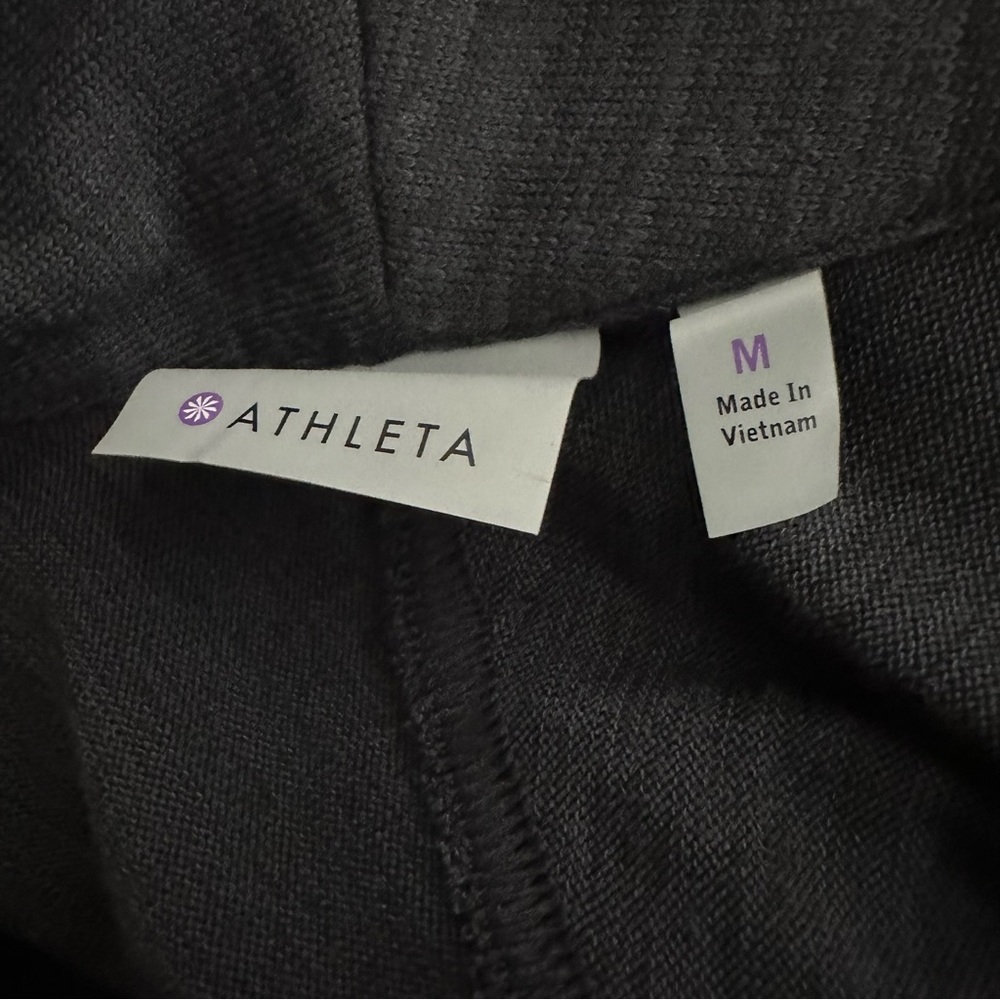 Athleta Summit Primaloft Shell - Picture 6 of 9